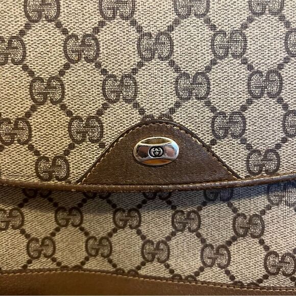 Gucci Supreme Crossbody/Shoulder Bag - Picture 5 of 16